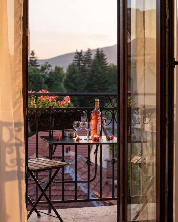 Семеен Хотел Константинови Kyustendil Exterior photo
